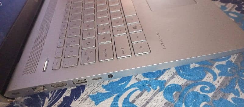 Hp Pavilion core i5 7 generation 5