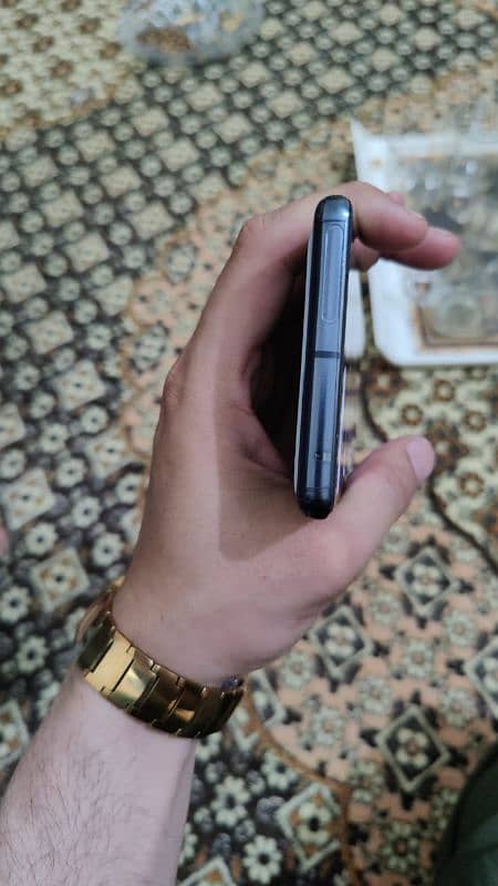 Google Pixel 7pro 1 Eternal Sim And 2 E Sim + Fast Charger 5