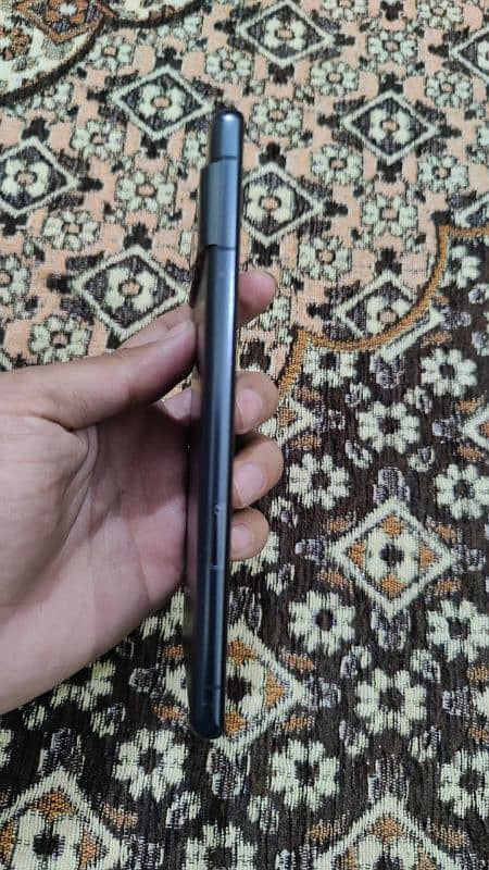 Google Pixel 7pro 1 Eternal Sim And 2 E Sim + Fast Charger 9