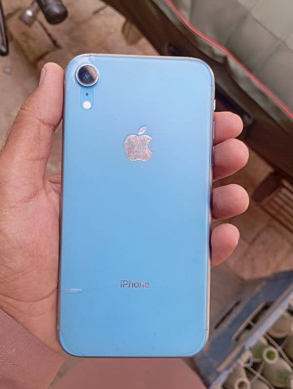 iPhone XR 5