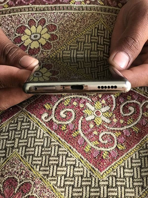 Tecno spark 2pro+ 4