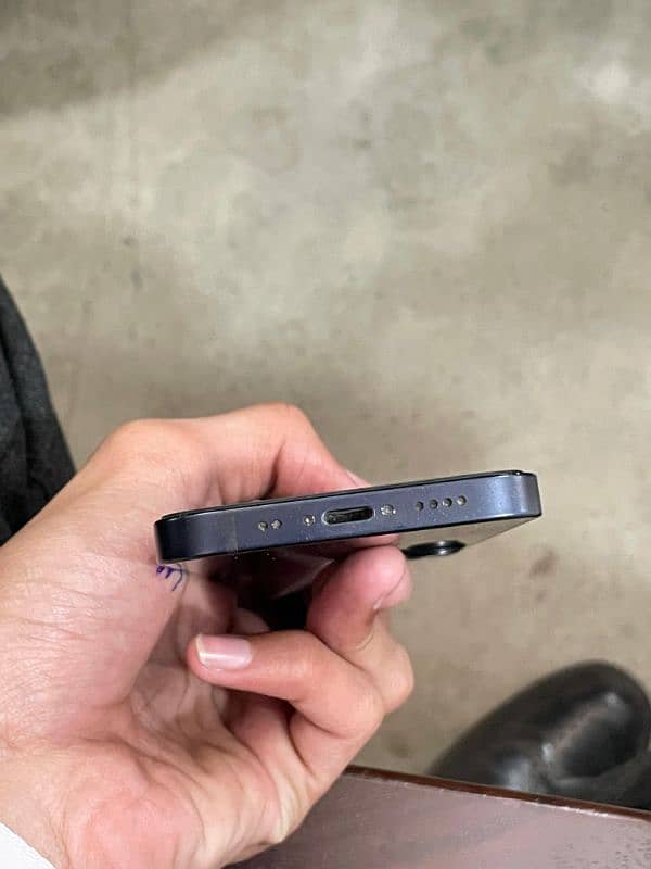 iphone 12 mini 6