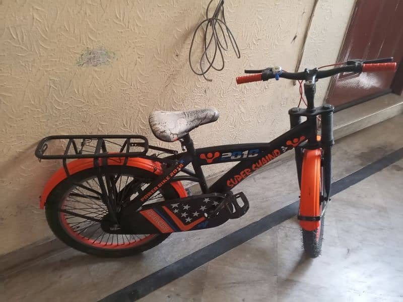 bicycle in excellent condition 0