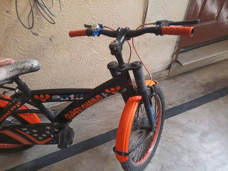 bicycle in excellent condition 2