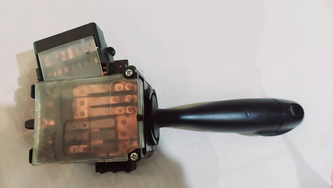 Suzuki Swift Light, Indicators switch 0