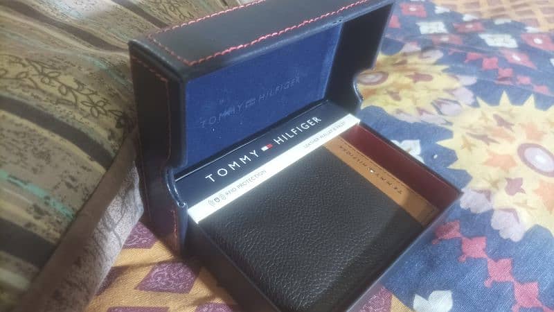 Tommy Hilfiger original wallet 0