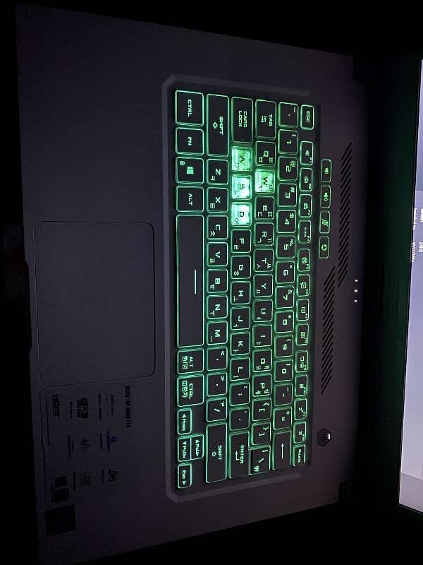 Asus tuf dash f15 (special edition) 4
