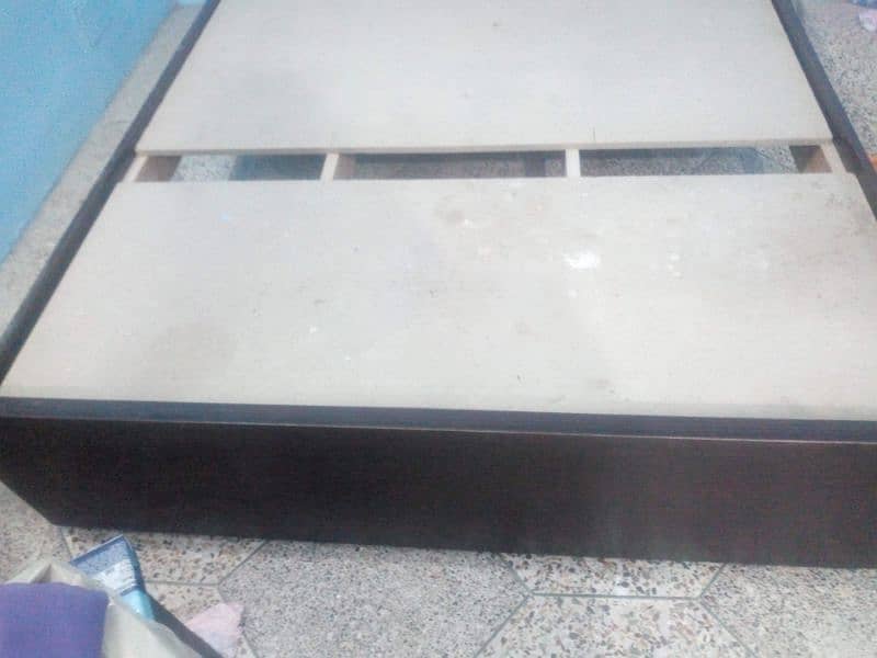 queen bed and side table for sale 10