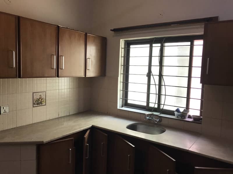 Upper Portion For Rent 8