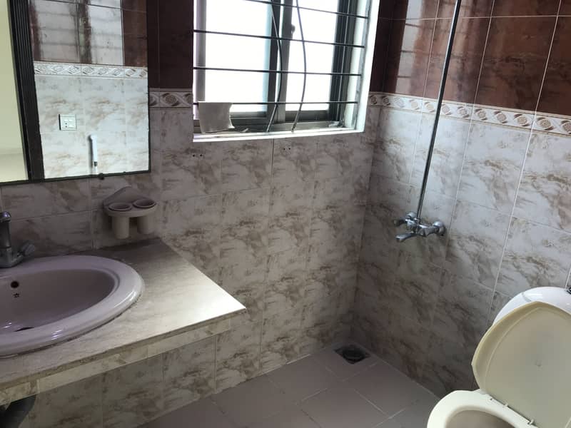 Upper Portion For Rent 12