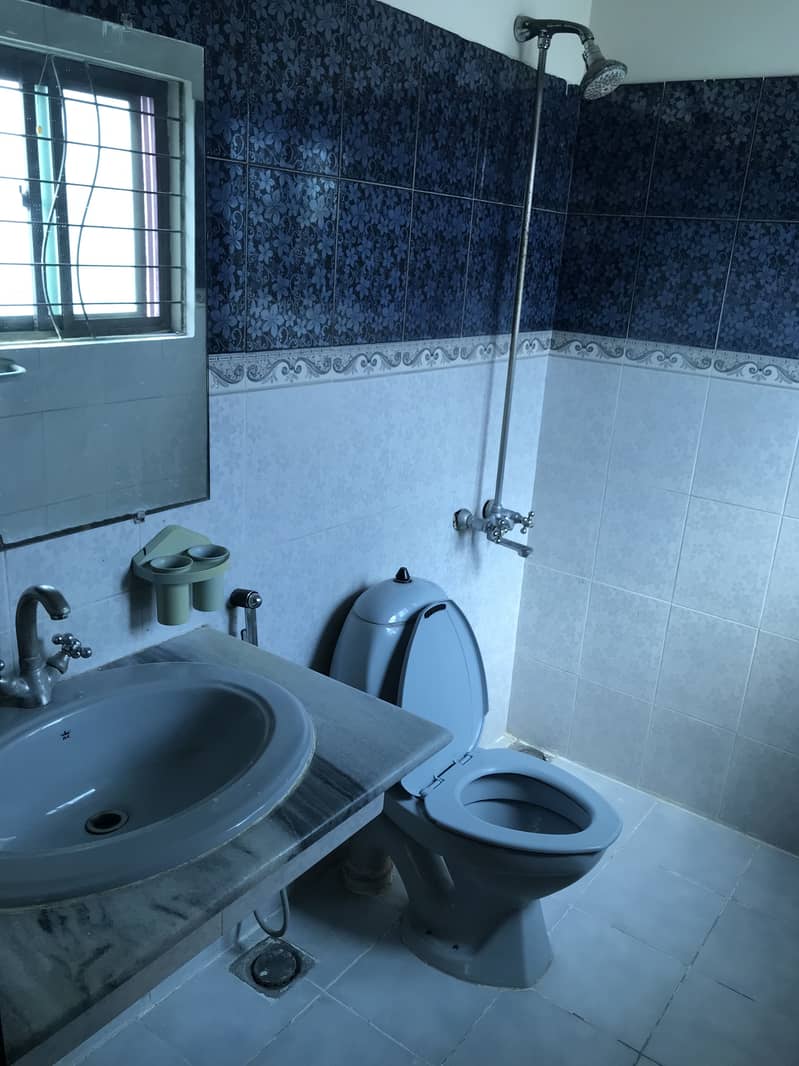 Upper Portion For Rent 16