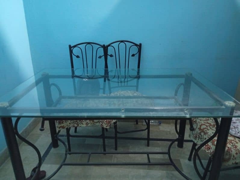 Iron Rod dining table 4