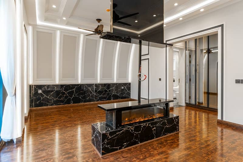 1 KANAL FULLY FURNISHED AND FULL BASEMENT HOUSE FOR SALE AT IDEAL LOCATION IN DHA PHASE 4 8