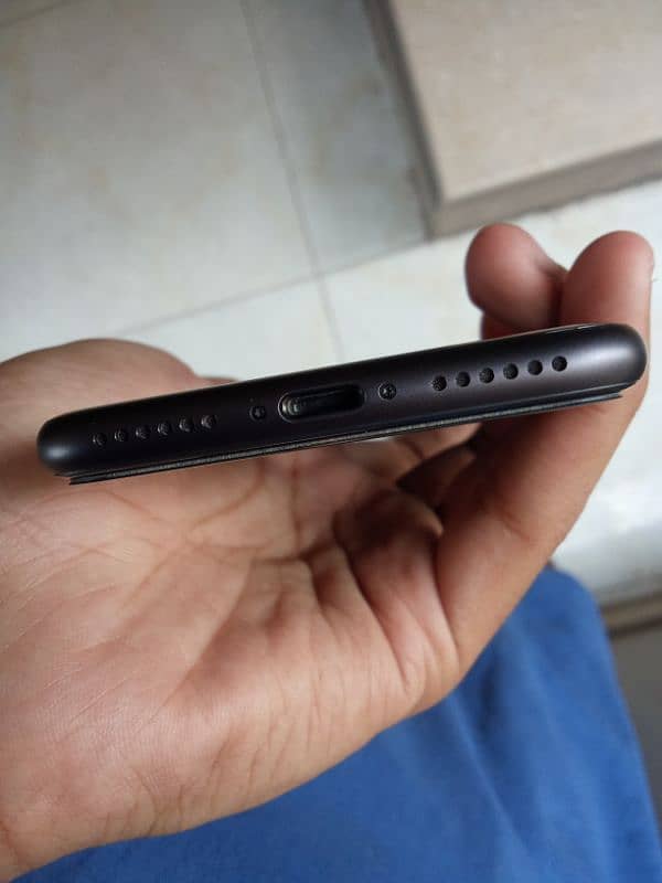 Iphone 8 Condition like new 3