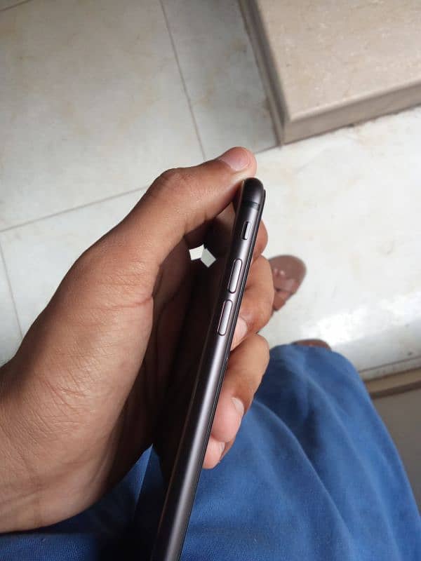 Iphone 8 Condition like new 4
