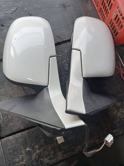 swift Side Mirrors available retractable 2012