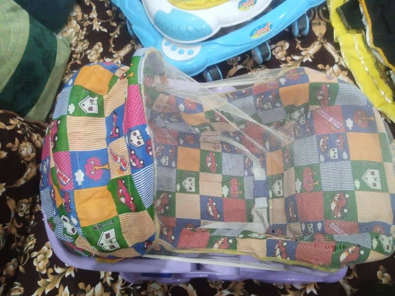 Baby cot baby swing,carry cot 3