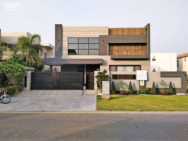 1 Kanal Slightly Used Unique Modern Design House For Sale At Prime Location Near To Jalal sons In DHA Phase 5 Lahore 0