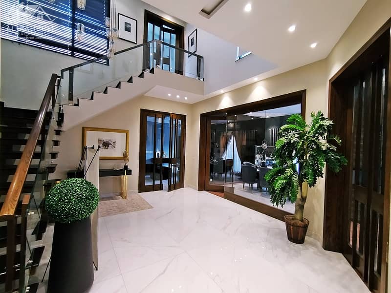 1 Kanal Slightly Used Unique Modern Design House For Sale At Prime Location Near To Jalal sons In DHA Phase 5 Lahore 2
