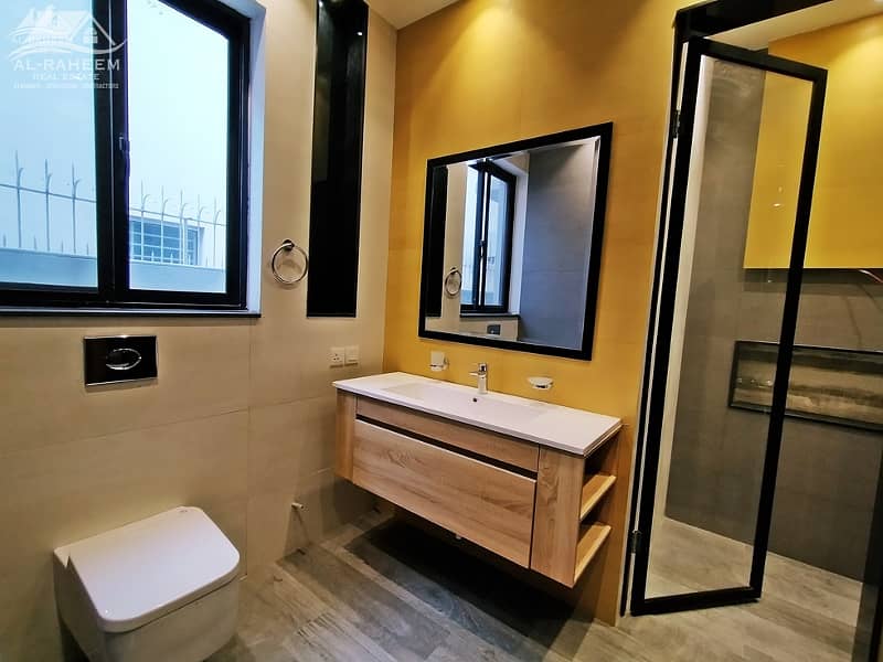 1 Kanal Slightly Used Unique Modern Design House For Sale At Prime Location Near To Jalal sons In DHA Phase 5 Lahore 20