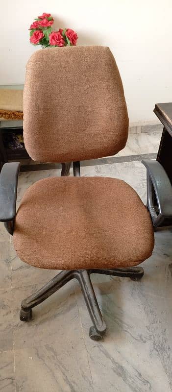 Computer table and Chair 2