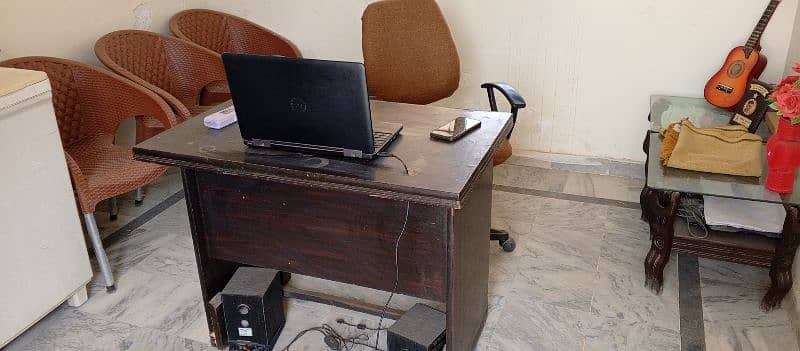 Computer table and Chair 5