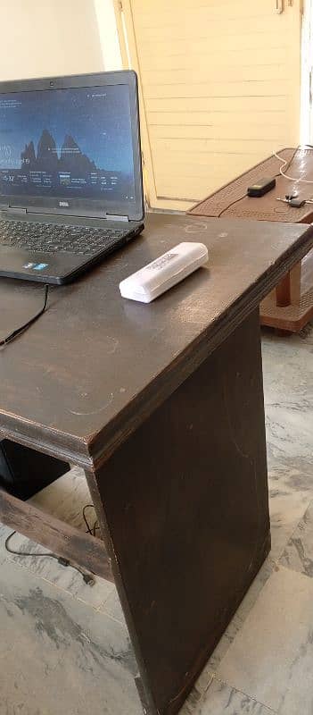 Computer table and Chair 6