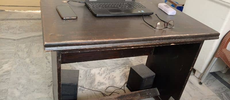 Computer table and Chair 7