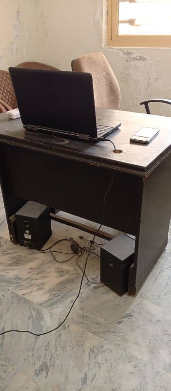 Computer table and Chair 8