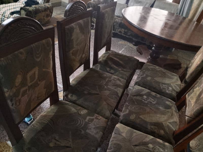 Dining Table With 6 Chairs 2