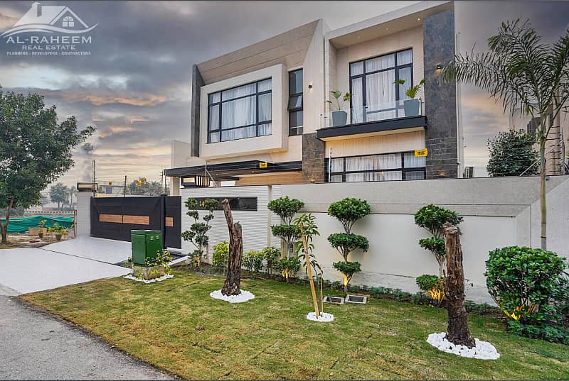 1 Kanal Slightly Used Unique Modern Design House For Sale At Prime Location Facing Park In DHA Phase 5 Lahore 1