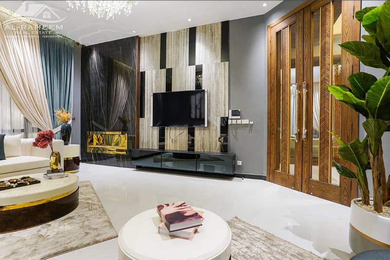 1 Kanal Slightly Used Unique Modern Design House For Sale At Prime Location Facing Park In DHA Phase 5 Lahore 8