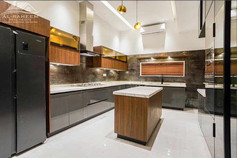 1 Kanal Slightly Used Unique Modern Design House For Sale At Prime Location Facing Park In DHA Phase 5 Lahore 14