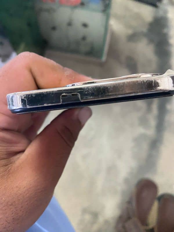 infinix Hot 40i 1