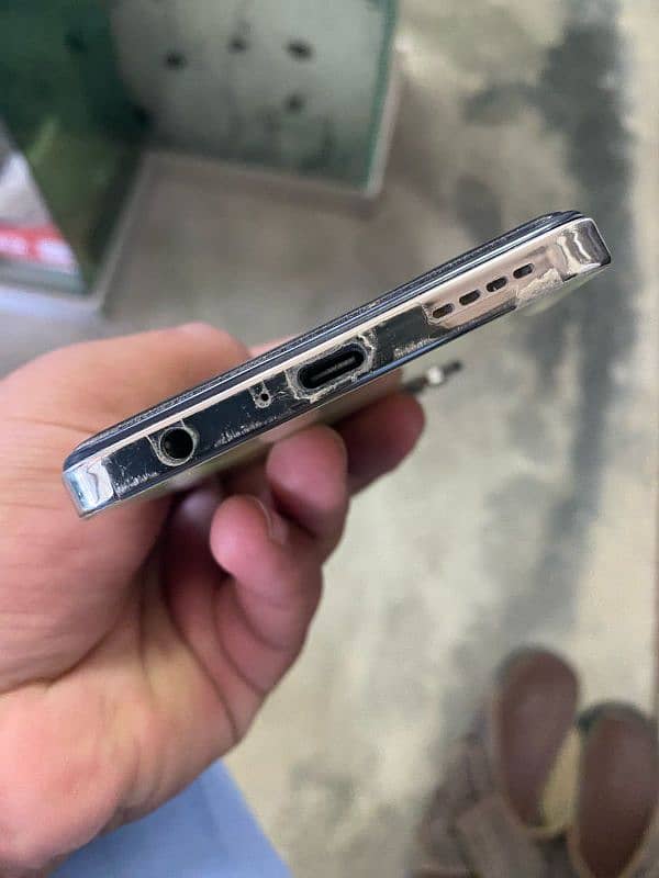 infinix Hot 40i 2