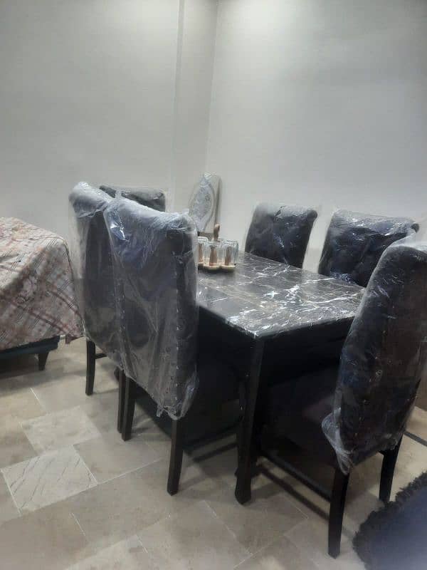 dinning table with 6 chairs 3