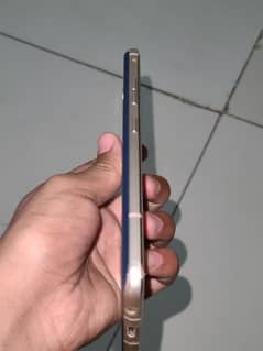 LG
