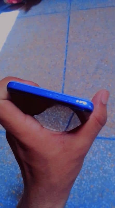 Samsung a32 mobile  10 by 10 condition 2
