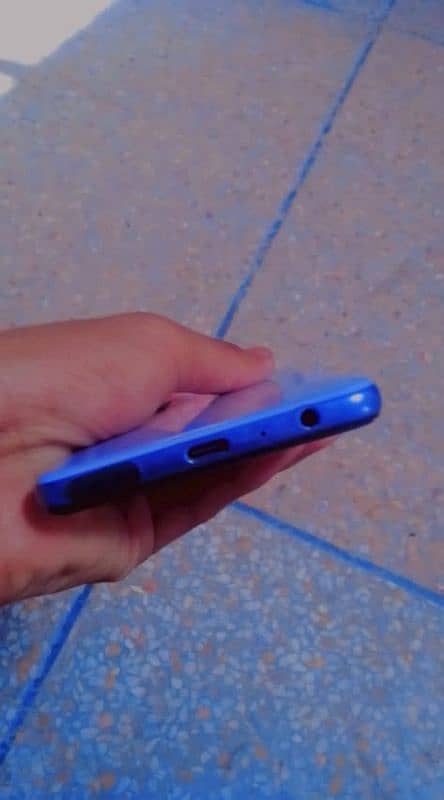Samsung a32 mobile  10 by 10 condition 3
