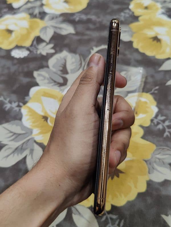 Iphone Xs Max 512GB with box PTA Approved 9