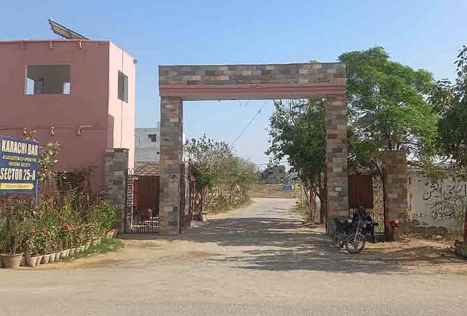 A Spacious 240 Square Yards Residential Plot In Sector 25-A - Karachi Bar Association Cooperative Housing Society 0