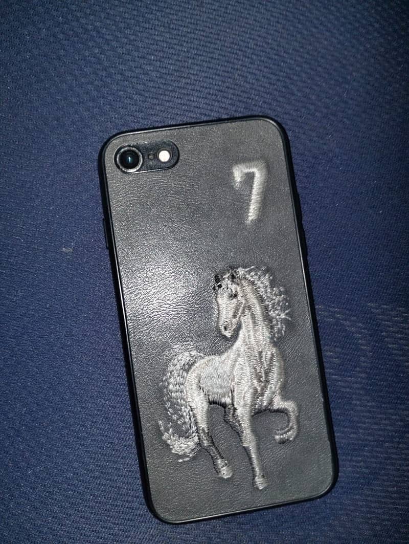 iPhone SE for Sale. Exchange Possible with iphone 4