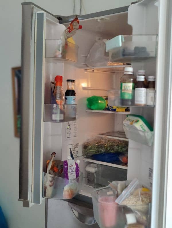 Non Frost Fridge 16 Cubic Hitachi Double Door 4