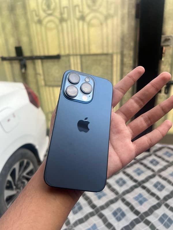 IPHONE 15 PRO NON PTA 3
