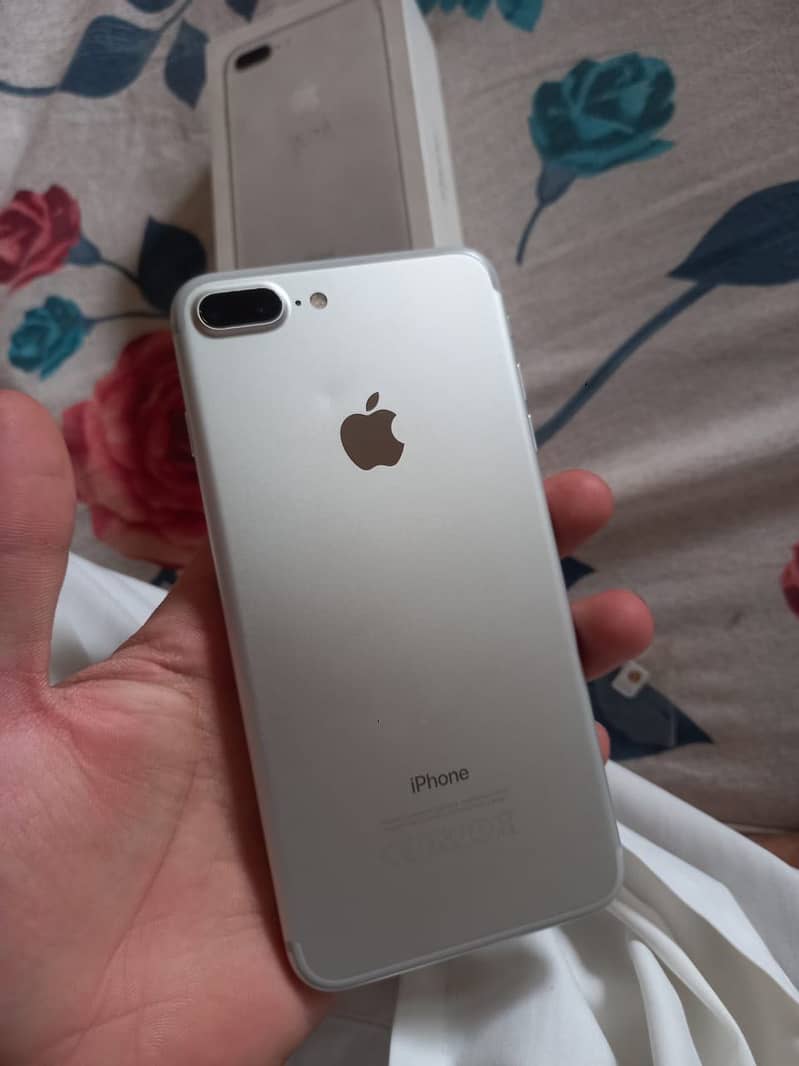 Iphone 7 Plus 128 GB PTA Approved Complete Box 6