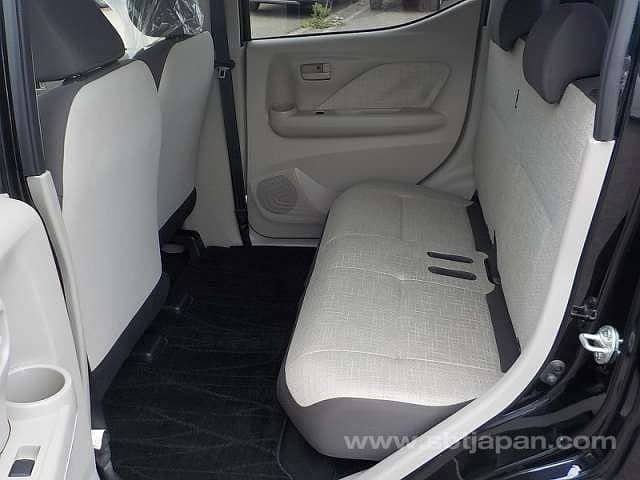 unregistered Mitsubishi Ek Wagon Model 2021 Import 2025 4