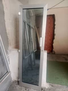 Aluminum bell 4+6 saiz  & A full aluminum door with glass on the side.