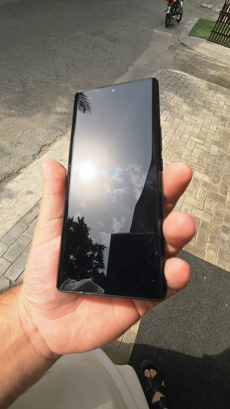 Infinix Note 40 Pro +5G 0