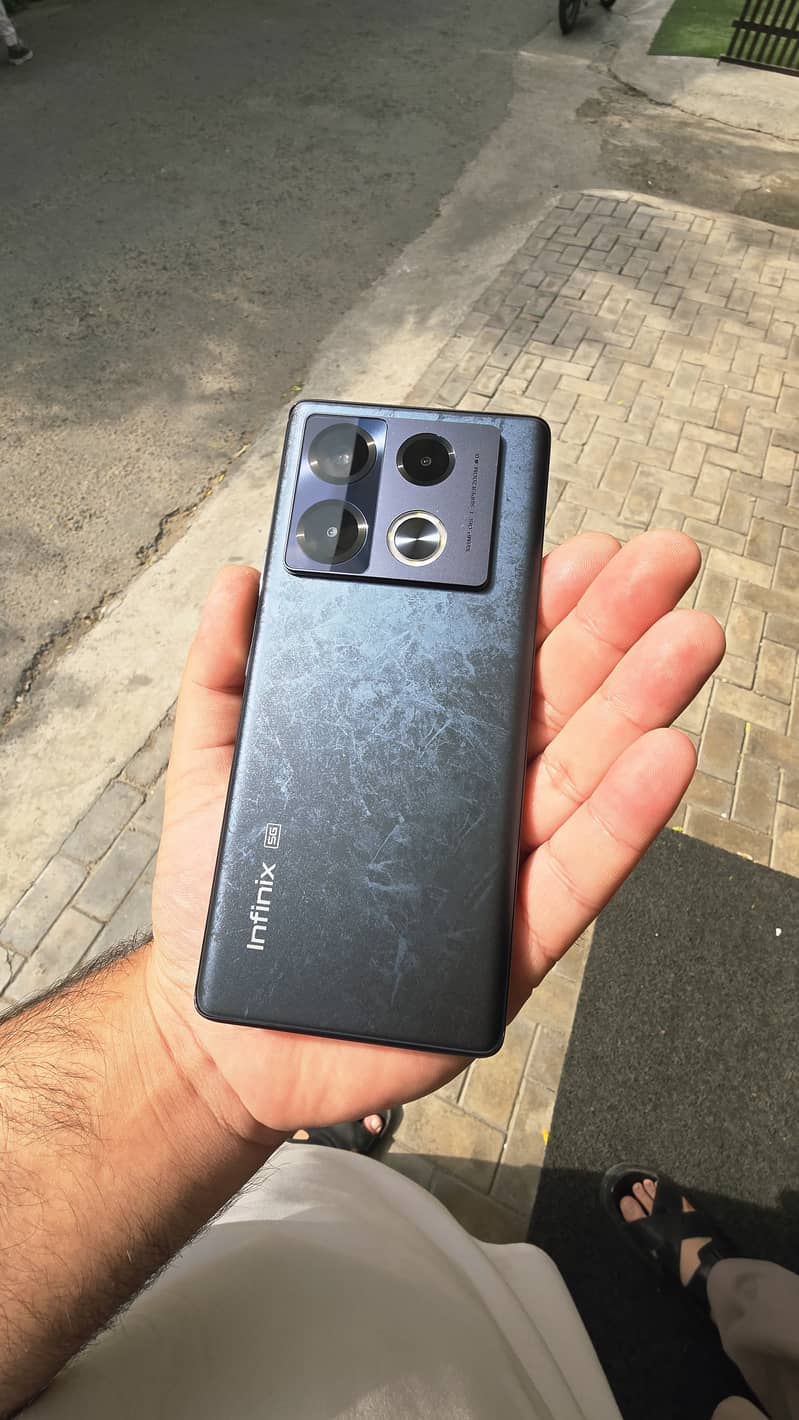 Infinix Note 40 Pro +5G 1