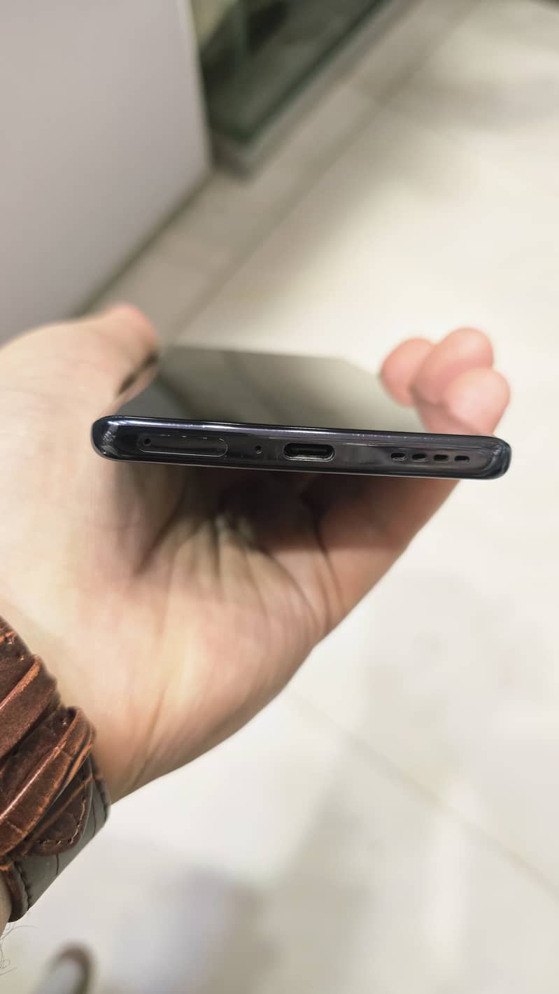Infinix Note 40 Pro +5G 2